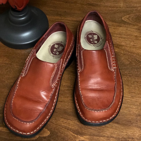 Shoes - Picture 2 of 6